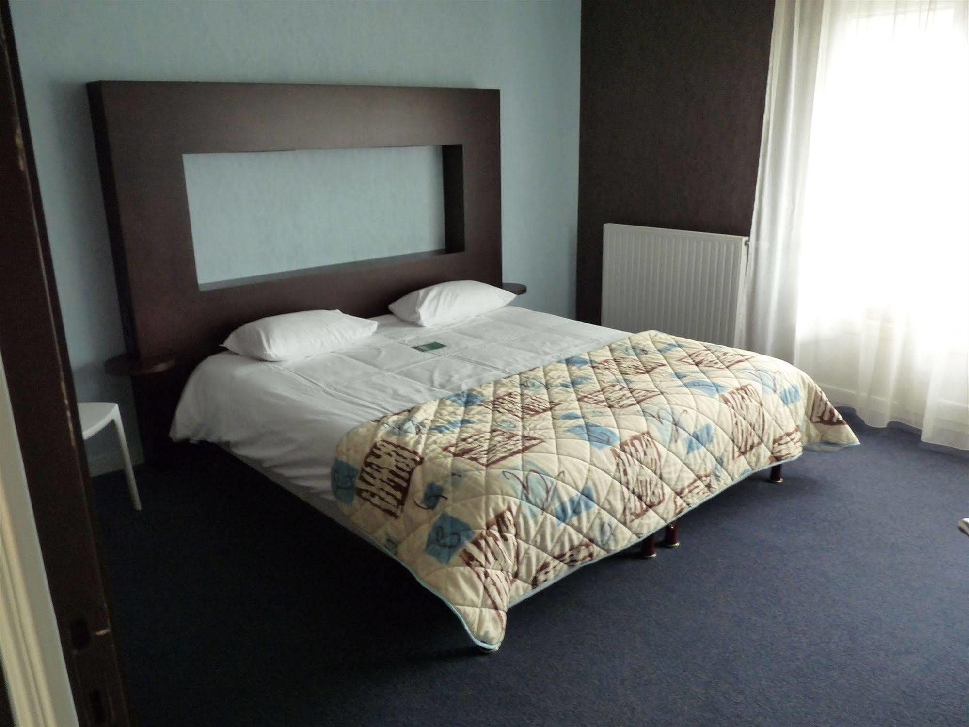 Logis Golfe Hotel Vannes Ngoại thất bức ảnh